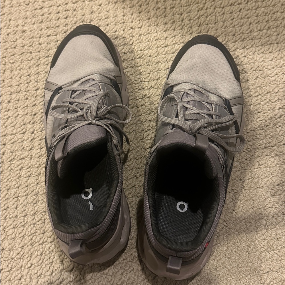 On Cloud Horizon hiking shoe desert/ mauve womens 9.5 shoe like new - Picture 2 of 6